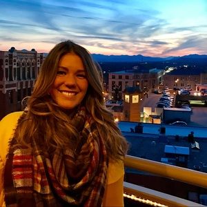 Meet your Posher, Justine